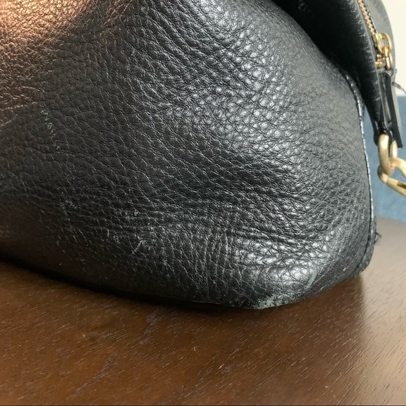 GAP Black Leather Mid-sized Crossbody Bag - Picture 6 of 9